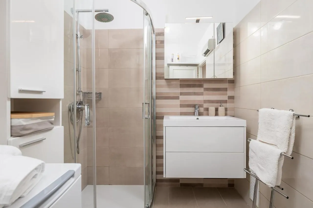Apartment Bella Vista غييكا